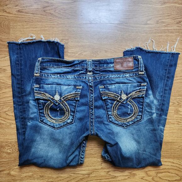 Big Star Liv Jeans Womens Size 29 Cut Off Cropped Low Rise Distressed Embroider - Picture 6 of 13